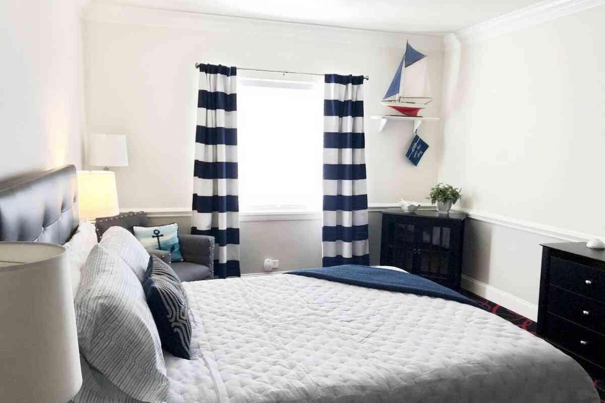 Independence Place Charlotte Room photo